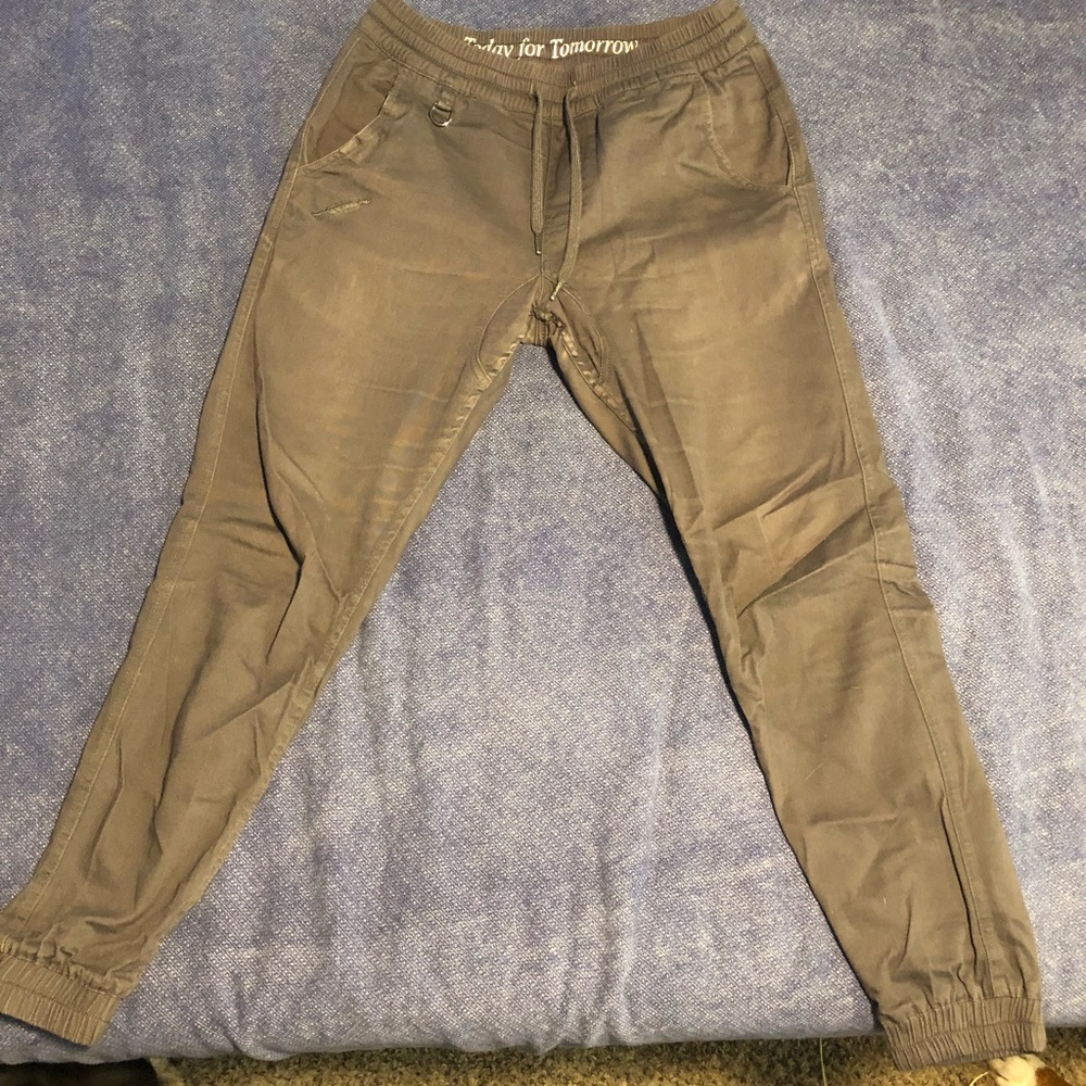 Men’s joggers